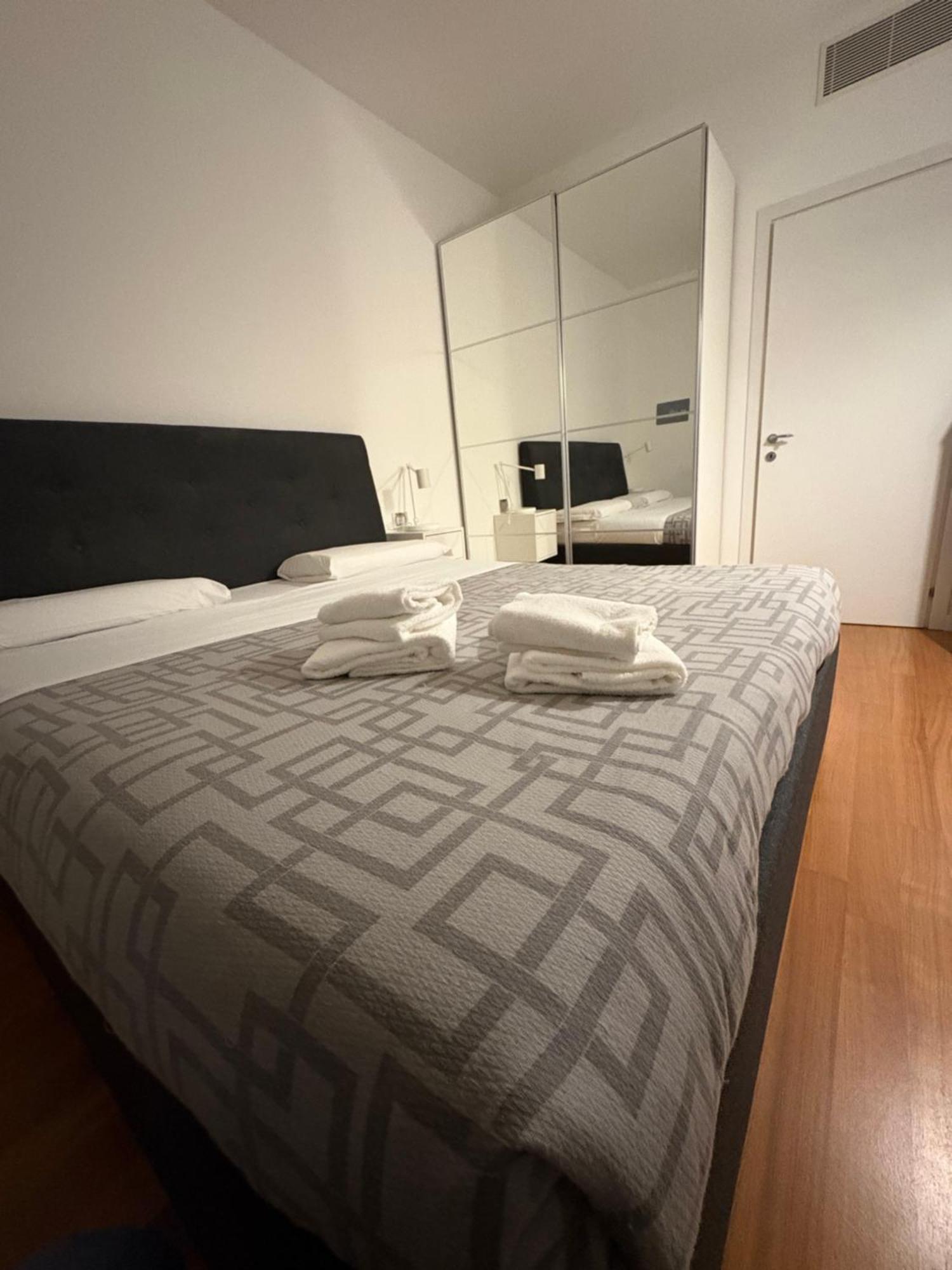 Votre Maison A Milano Exterior foto